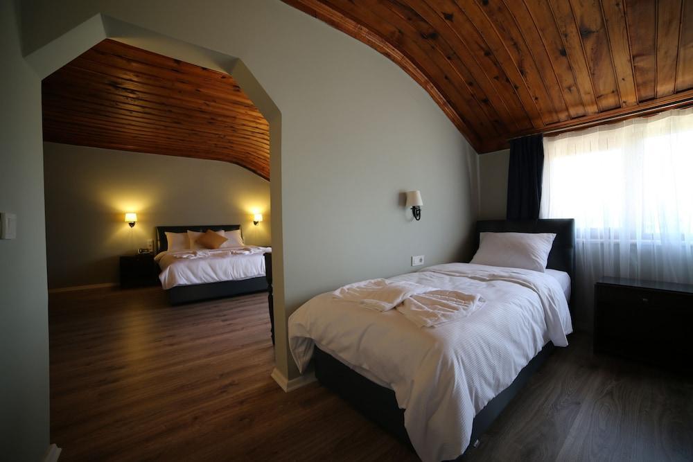 Akkent Garden Otel 3*